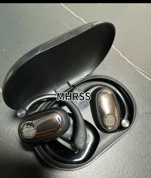Spheroid True Wireless Black Earbuds Charging Case — Compact Portable Charging Box
